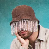 מנוס