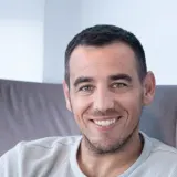 אורי פאר