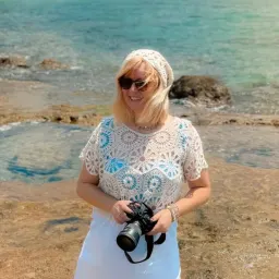 Miriam Harary-Van Laar