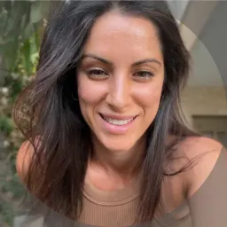 אבישג פארי